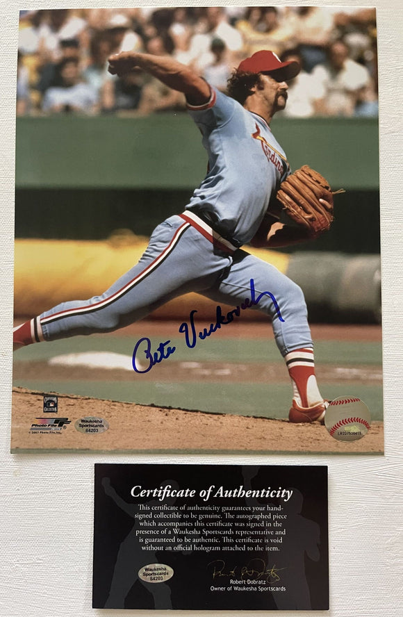 Pete Vuckovich Signed Autographed Glossy 8x10 Photo - St. Louis Cardinals