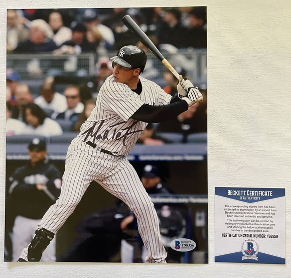 Mark Teixeira Signed Autographed Glossy 8x10 Photo New York Yankees - Beckett BAS Authenticated