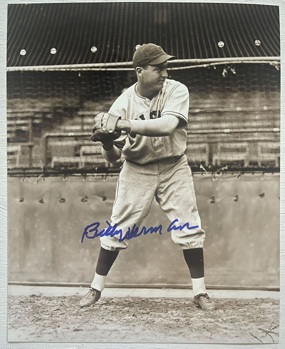 Billy Herman (d. 1992) Signed Autographed Glossy 8x10 Photo - Chicago Cubs