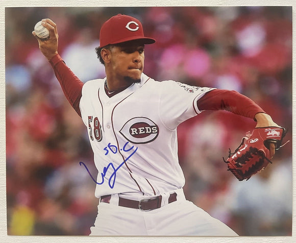 Luis Castillo Signed Autographed Glossy 8x10 Photo - Cincinnati Reds