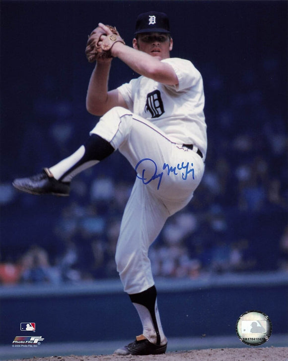 Denny McLain Signed Autographed Glossy 8x10 Photo - Detroit Tigers