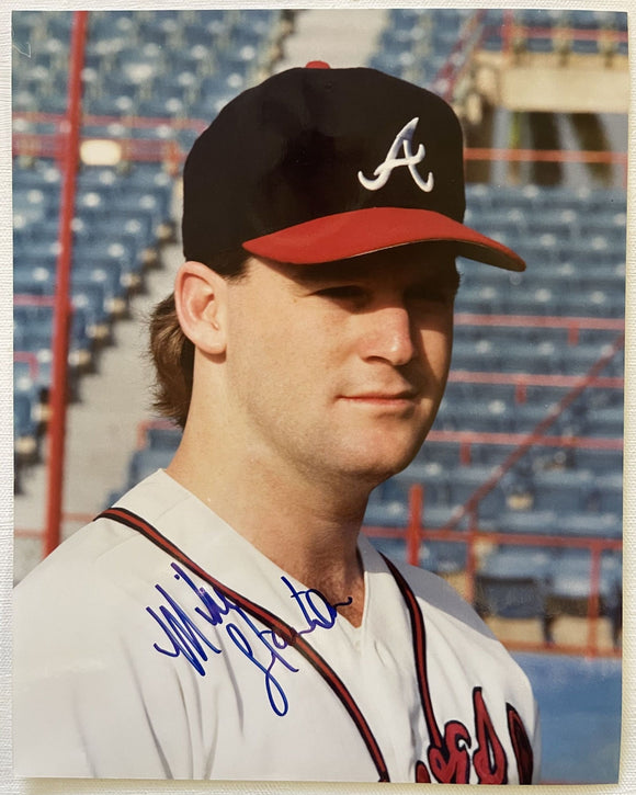 Mike Stanton Signed Autographed Glossy 8x10 Photo - Atlanta Braves