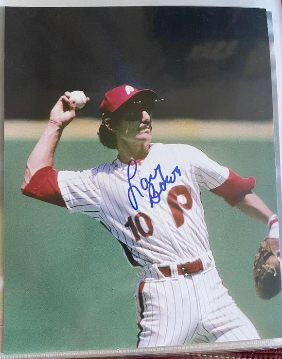 Larry Bowa Signed Autographed Glossy 8x10 Photo - Philadelphia Phillies