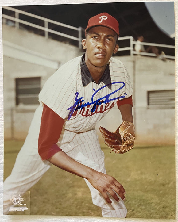 Fergie Jenkins Signed Autographed Glossy 8x10 Photo - Philadelphia Phillies