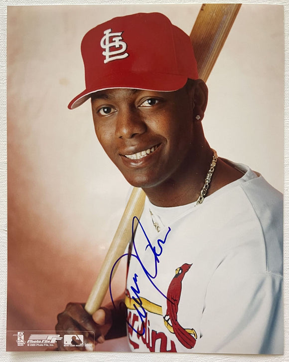 Edgar Renteria Signed Autographed Glossy 8x10 Photo - St. Louis Cardinals