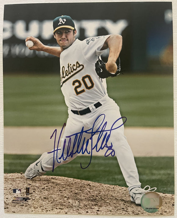 Huston Street Signed Autographed Glossy 8x10 Photo - Oakland A's Athletics