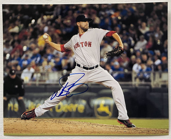 Matt Barnes Signed Autographed Glossy 8x10 Photo - Boston Red Sox