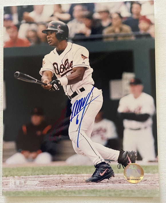 Melvin Mora Signed Autographed Glossy 8x10 Photo - Baltimore Orioles