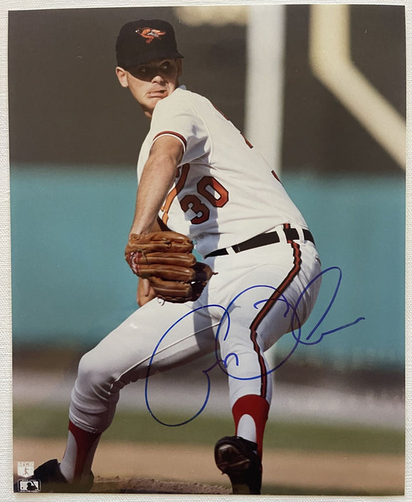 Gregg Olson Signed Autographed Glossy 8x10 Photo - Baltimore Orioles