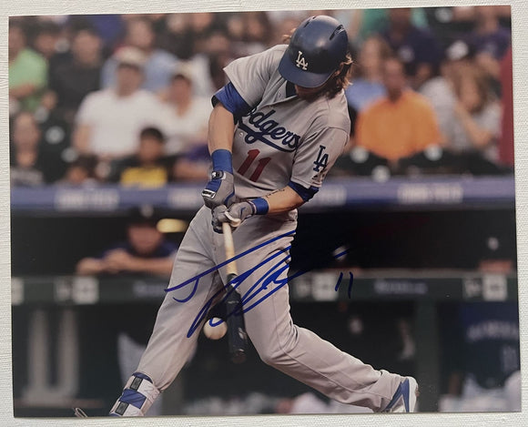 Josh Reddick Signed Autographed Glossy 8x10 Photo - Los Angeles Dodgers