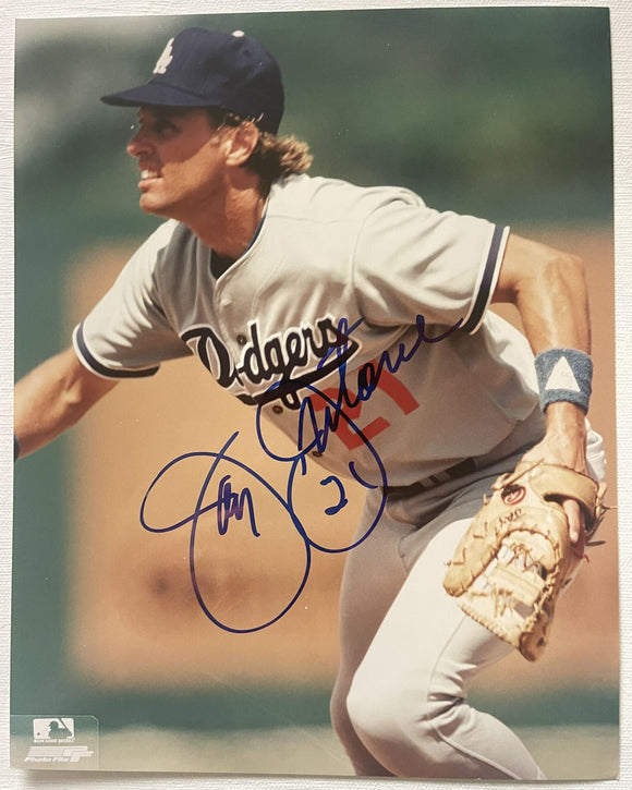 Jay Johnstone (d. 2020) Signed Autographed Glossy 8x10 Photo - Los Angeles Dodgers