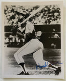 Hank Aaron (d. 2020) Signed Autographed Glossy 8x10 Photo - Atlanta Braves