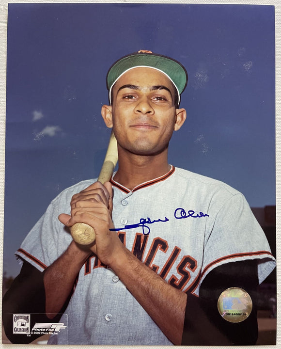 Jesus Alou Signed Autographed Glossy 8x10 Photo - San Francisco Giants