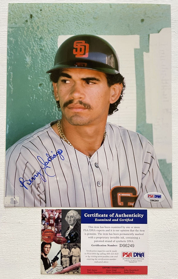 Benito Santiago Signed Autographed Glossy 8x10 Photo San Diego Padres - PSA/DNA Authenticated