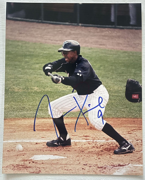 Juan Pierre Signed Autographed Glossy 8x10 Photo - Miami Marlins