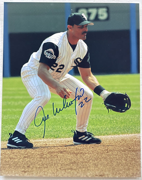 Jose Valentin Signed Autographed Glossy 8x10 Photo - Chicago White Sox