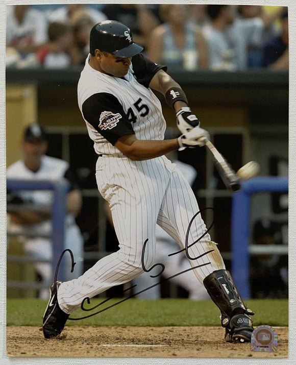 Carlos Lee Signed Autographed Glossy 8x10 Photo Chicago White Sox - MLB Authenticated