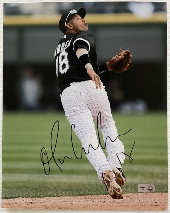 Orlando Cabrera Signed Autographed Glossy 8x10 Photo Chicago White Sox - MLB Authenticated