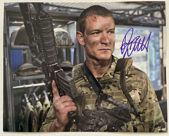 Philip Winchester Signed Autographed 