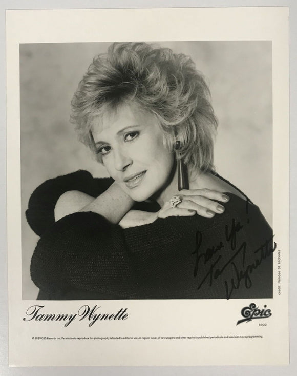 Tammy Wynette (d. 1998) Signed Autographed Glossy 8x10 Photo - Todd Mueller COA