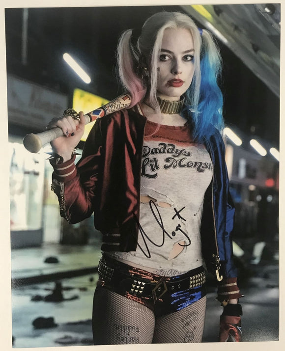 Margot Robbie Signed Autographed 